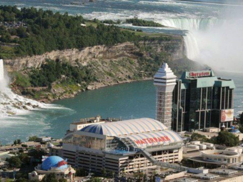Skyline Hotel & Waterpark Niagara Falls Exterior foto